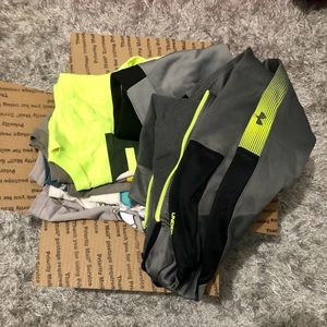 Boys Winter 8pcs goodie box Size (6-7)